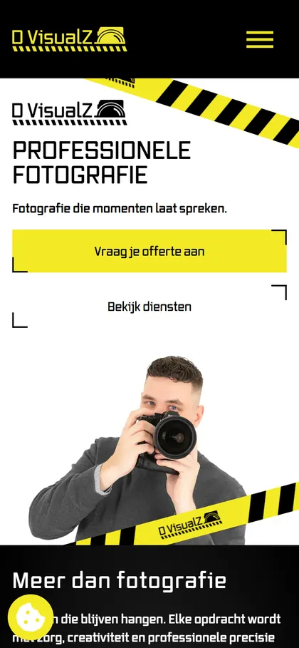De website van D VisualZ op een gsm